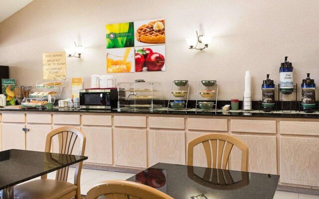 Quality Inn Petersburg Fort Lee Area