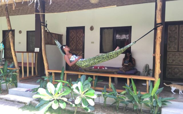 Pesangan Surfcamp Hotel