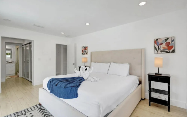 Florence Villa Heated Pool