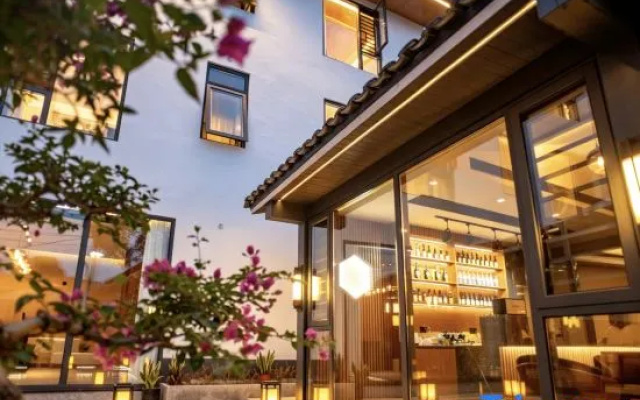 Yinqi Wuxiang Nacuo Guesthouse