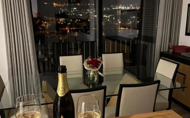 GuestReady - Top View Apt at Historical Center