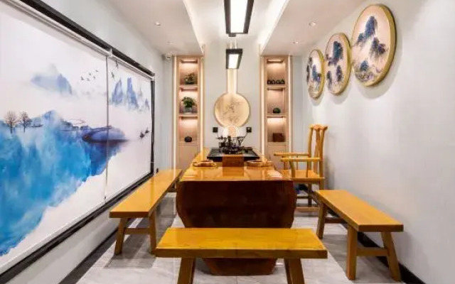 Outing Boutique Hotel Yiwu International Trade City