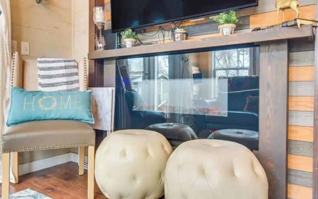 Tiny Home in Flat Rock: Easy Access to I-26!