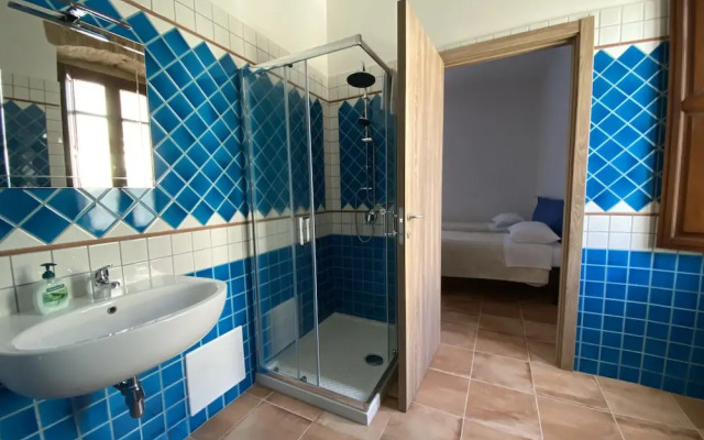 Sui Tetti Di Iglesias