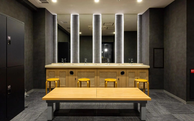 Akabaneholic Hotel