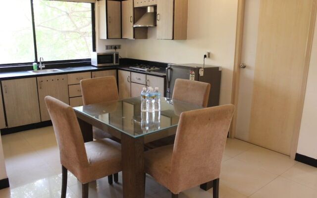 White Canvas Hotel