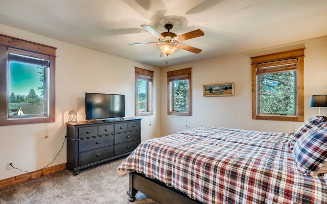 5br Private In Keystone Ranch- Hot Tub & Kids Ski Free 5 Bedroom Home - фото 5