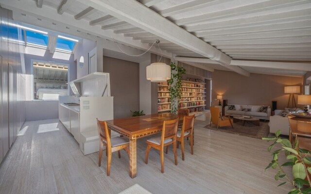 ApartmentsFlorence-Florentine Penthouse