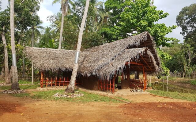 Monara Arana Eco Village and Farm Resort - Hostel