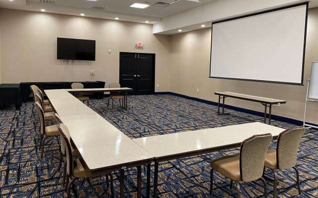 La Quinta Inn & Suites by Wyndham Lubbock Southwest