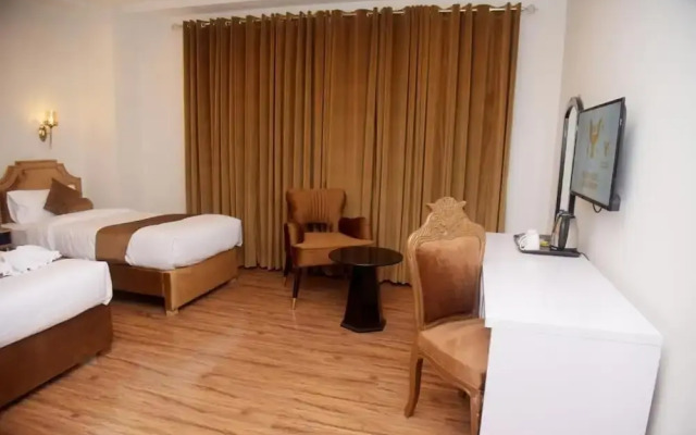 The Rich Hotel & Apartments