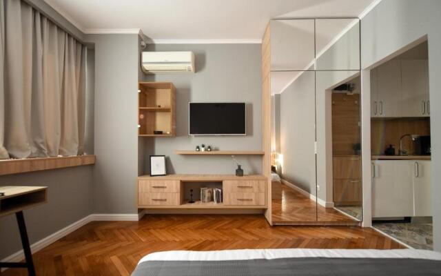 NEW Business Studio near Intercontinental Hotel - Homey Residence