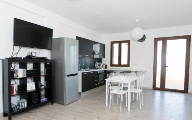 Sunshine Luxury Seafront House - S'arena Scoada