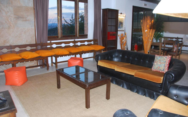 Hotel Rural Don Burguillo
