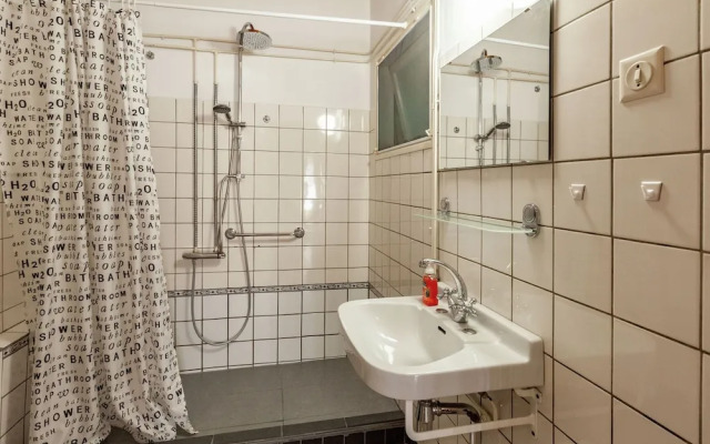 Peaceful Holiday Home near Centre in Burgh Haamstede