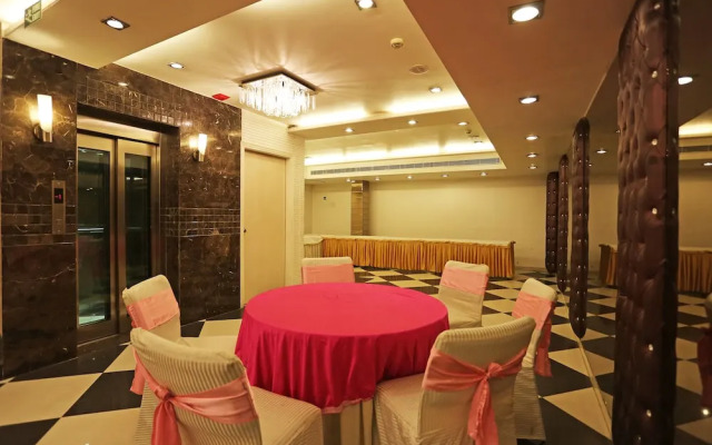 Emblem Hotel Hero Honda Chowk Gurugram