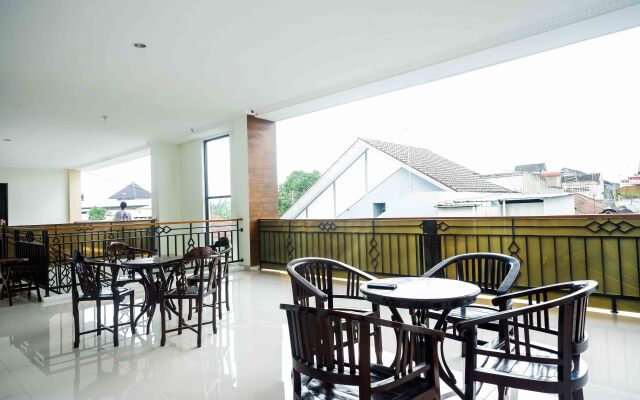RedDoorz near Terminal Tirtonadi 2