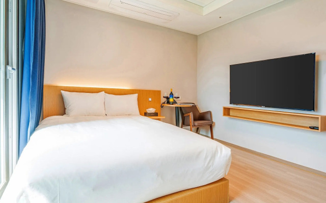 Sokcho I Park Suite Hotel and Residence