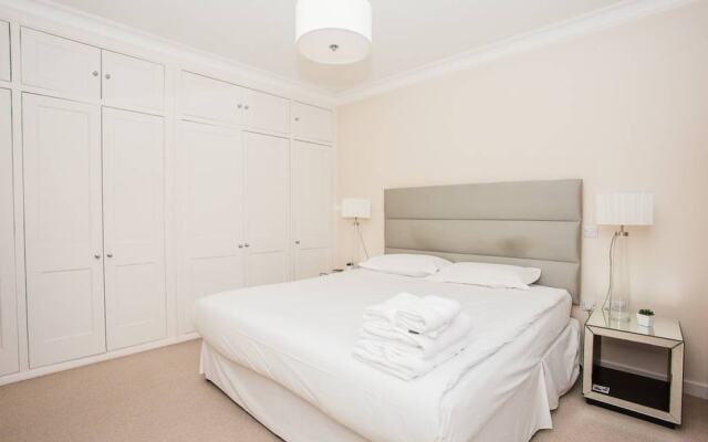 Luxury 2 Bed Mayfair Apartment