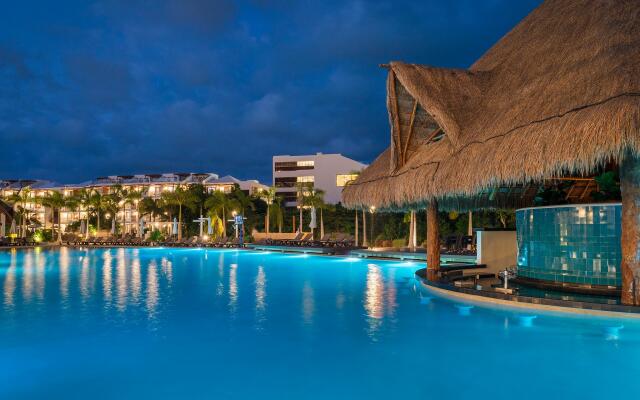 Ocean Riviera Paradise Resort