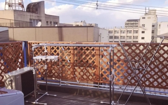 Osaka Sinsei Guest House
