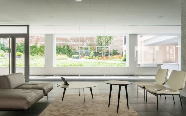 Altido Sunny 1-Bed Flat With/ Balcony