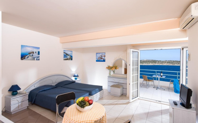 Creta Hotel