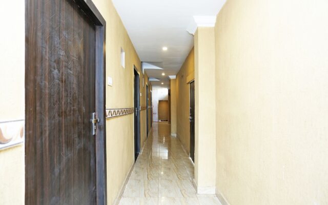 CAPITAL O 16472 Hotel Shree Balram International