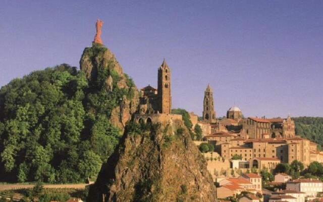 Appartement Le Puy-en-Velay, 3 pièces, 6 personnes - FR-1-582-6