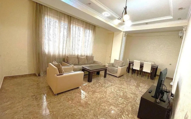 LUXURY Spacious 2 bedroom apartment by CASCAD, New Building, Opera View+Open Balcony