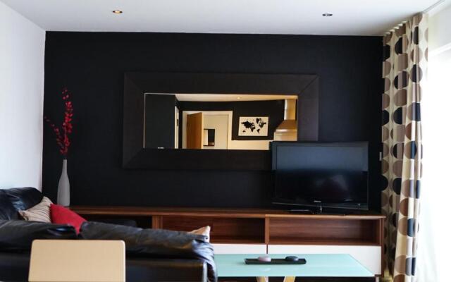 Hullidays - The Sawmill Suite