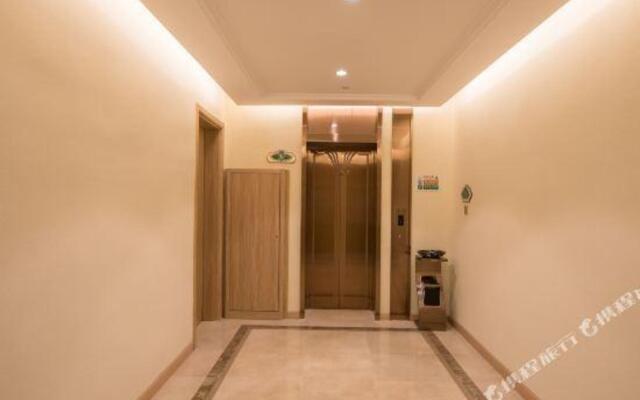 Vienna 3 Best Hotel (Qufu Kongfu)