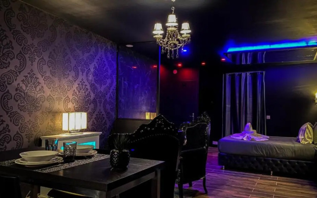 NOUVEAU - LUXURE - Secret Suite - JACUZZI