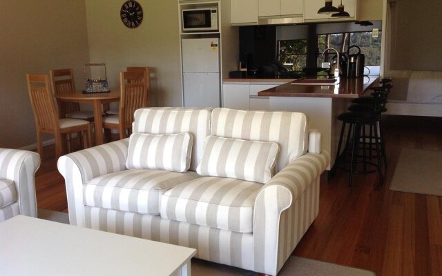 The Avenue at Montville Luxury Cottage