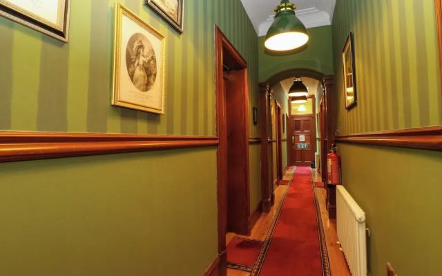 Dalvorar - Mar Lodge Estate