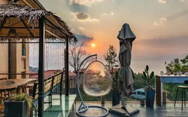 Lake of Fuxian Bicheng B&B (Chengjiang Sun Mountain Branch)