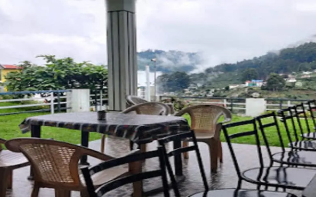 Guru Vela Homestay