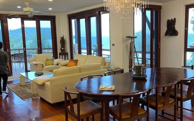 Seaview Residence
