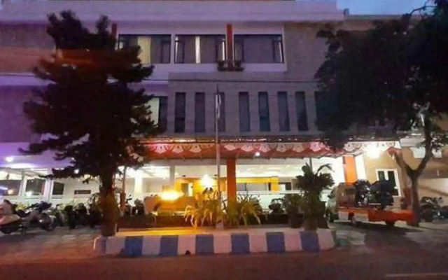 Hotel Prasasti Pacitan