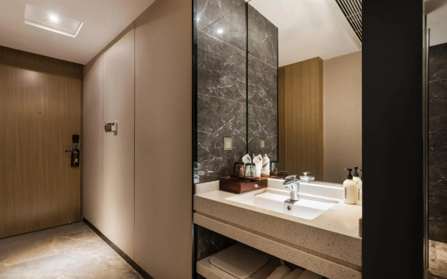 Paco Hotel - Guangzhou Tianpingjia Metro Branch