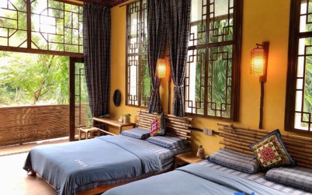 Bihai Miaojia Inn