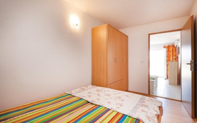 Awesome Home in Klenovica With Wifi and 2 Bedrooms