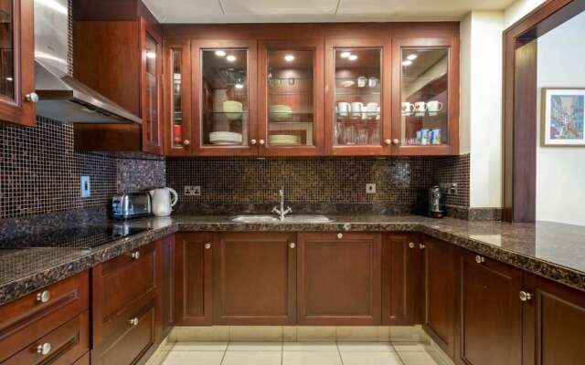 Modern & Stylish Apartment in Downtown