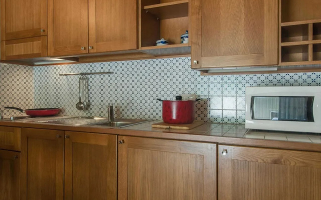 Family Escape With Pools and Sauna