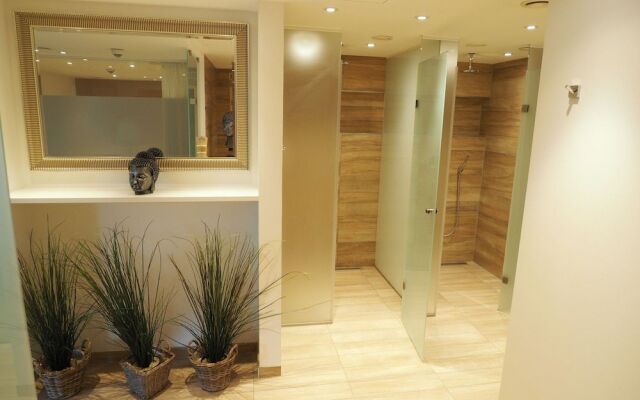 Acqua Strande Yachthotel & Restaurant