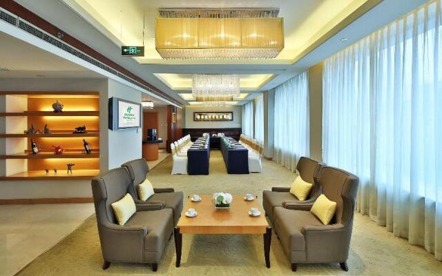 Holiday Inn Chengdu Century City Easttower & Westtower