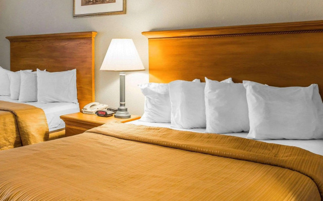 Quality Inn Tracy I-205