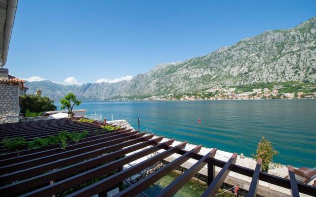 Seaside House Kotor