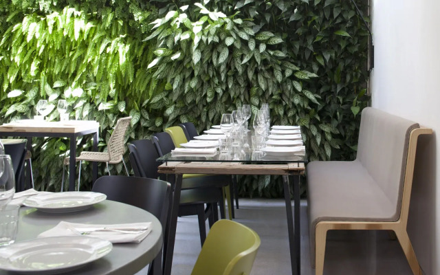 Mendeli Street Hotel By Prima Hotels - 16 years old plus