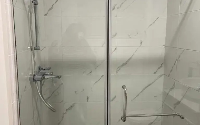 Park Apartments D-plus One bedroom + Living Room